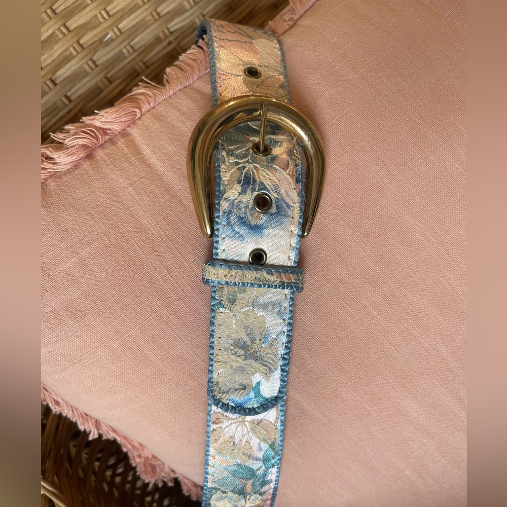Vintage tapestry belt